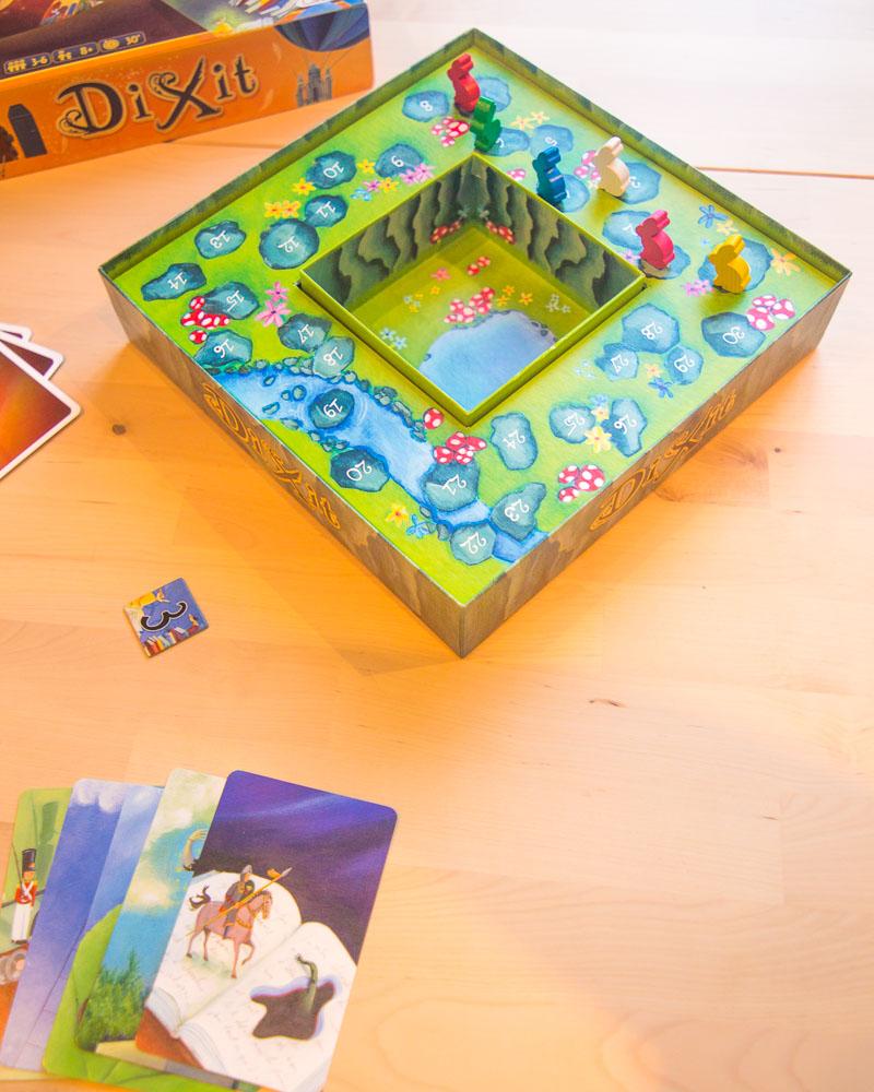 dixit the game components from 1st edition